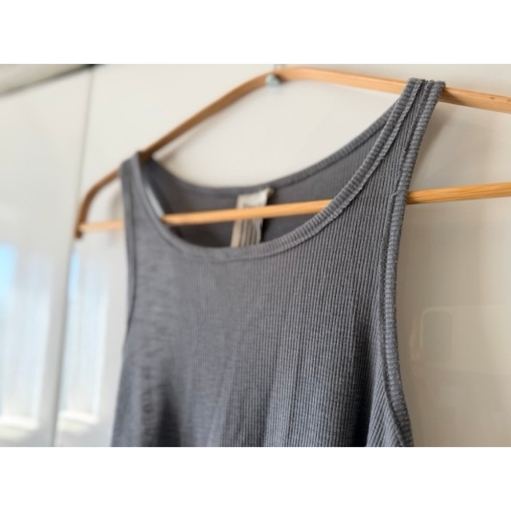 Free People Ribbed Racerback Tank Top Womens M Gray Basic Layering Casual - Picture 6 of 8